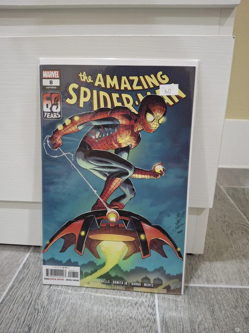 Comic Book Set - Picture 7 of 15